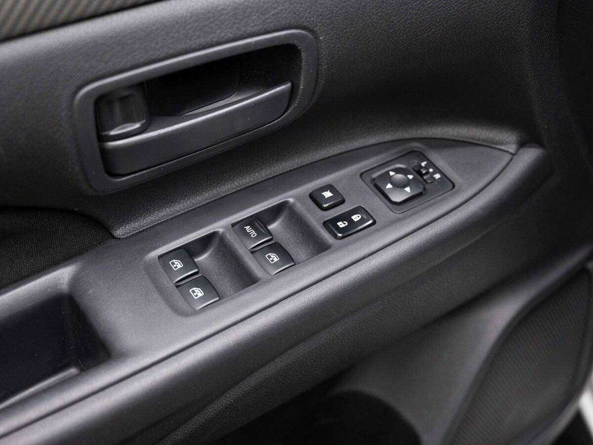 Продажа Б/У Митсубиши Оутлэндер. Фото: #17