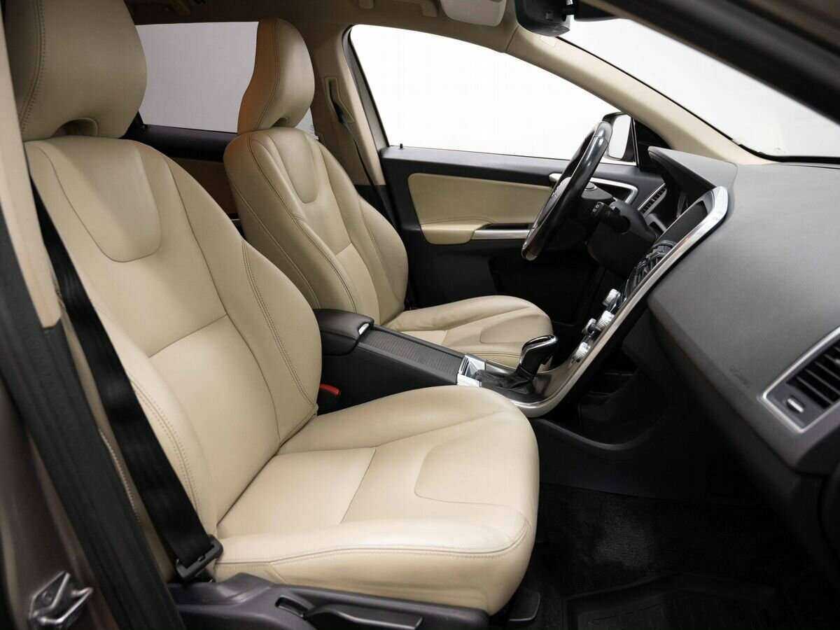 Продажа Б/У Вольво ИксЦ60. Фото: #11