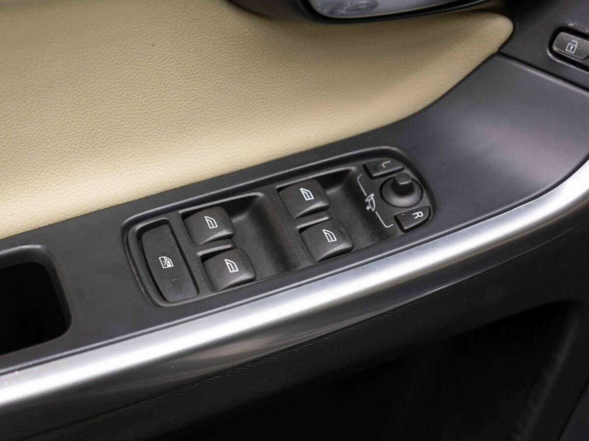 Продажа Б/У Вольво ИксЦ60. Фото: #18