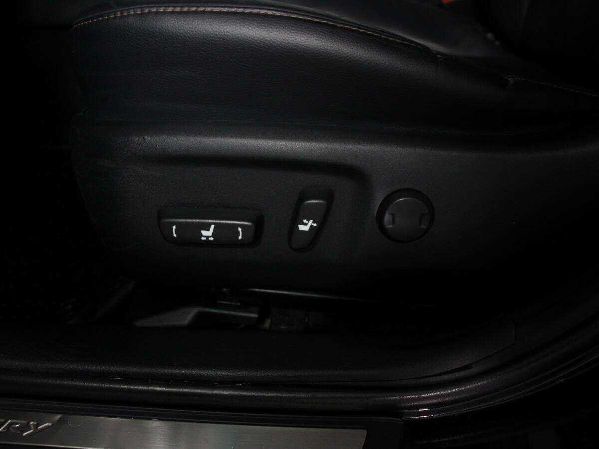 Продажа Б/У Тойота Камри. Фото: #18