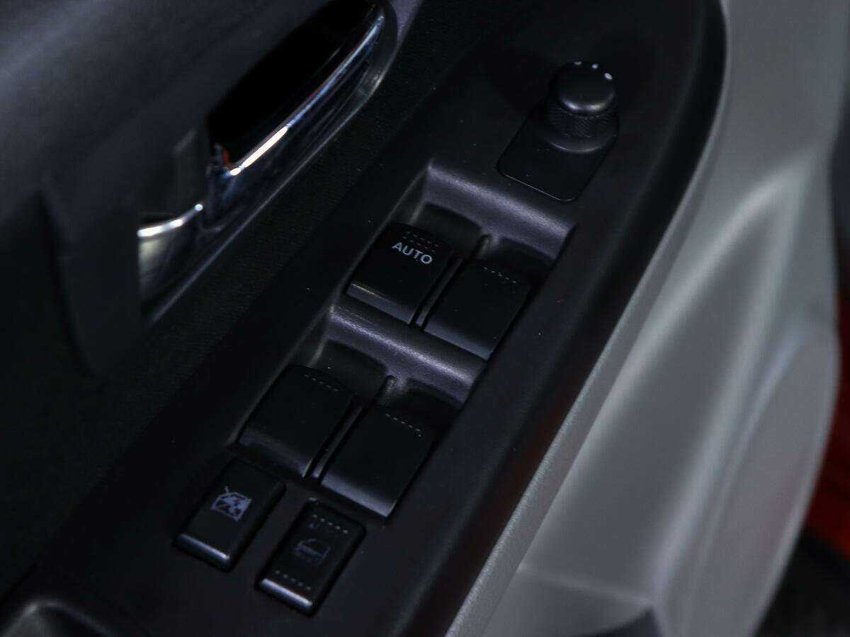 Продажа Б/У Сузуки С-Икс4. Фото: #12