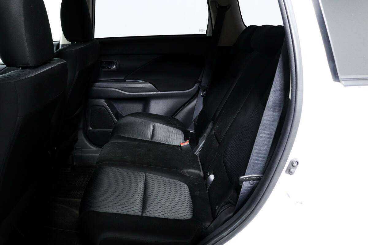 Продажа Б/У Митсубиши Оутлэндер. Фото: #11