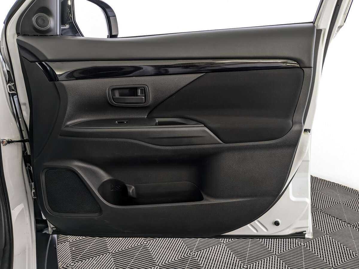 Продажа Б/У Митсубиши Оутлэндер. Фото: #20