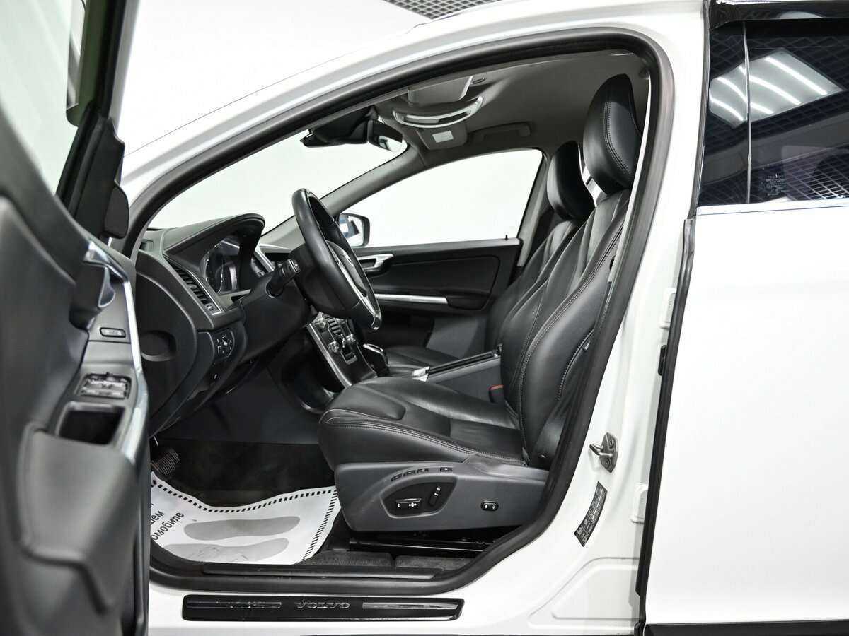 Продажа Б/У Вольво ИксЦ60. Фото: #4