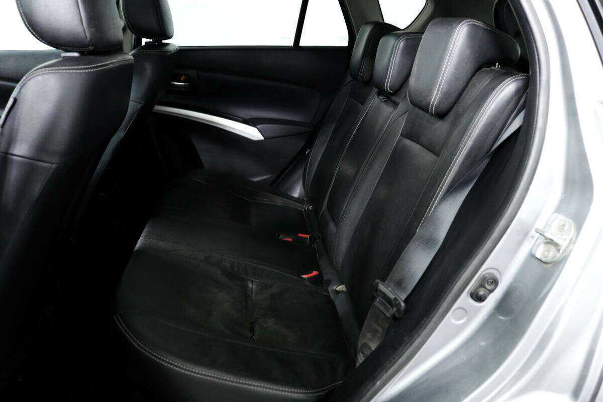 Продажа Б/У Сузуки С-Икс4. Фото: #11