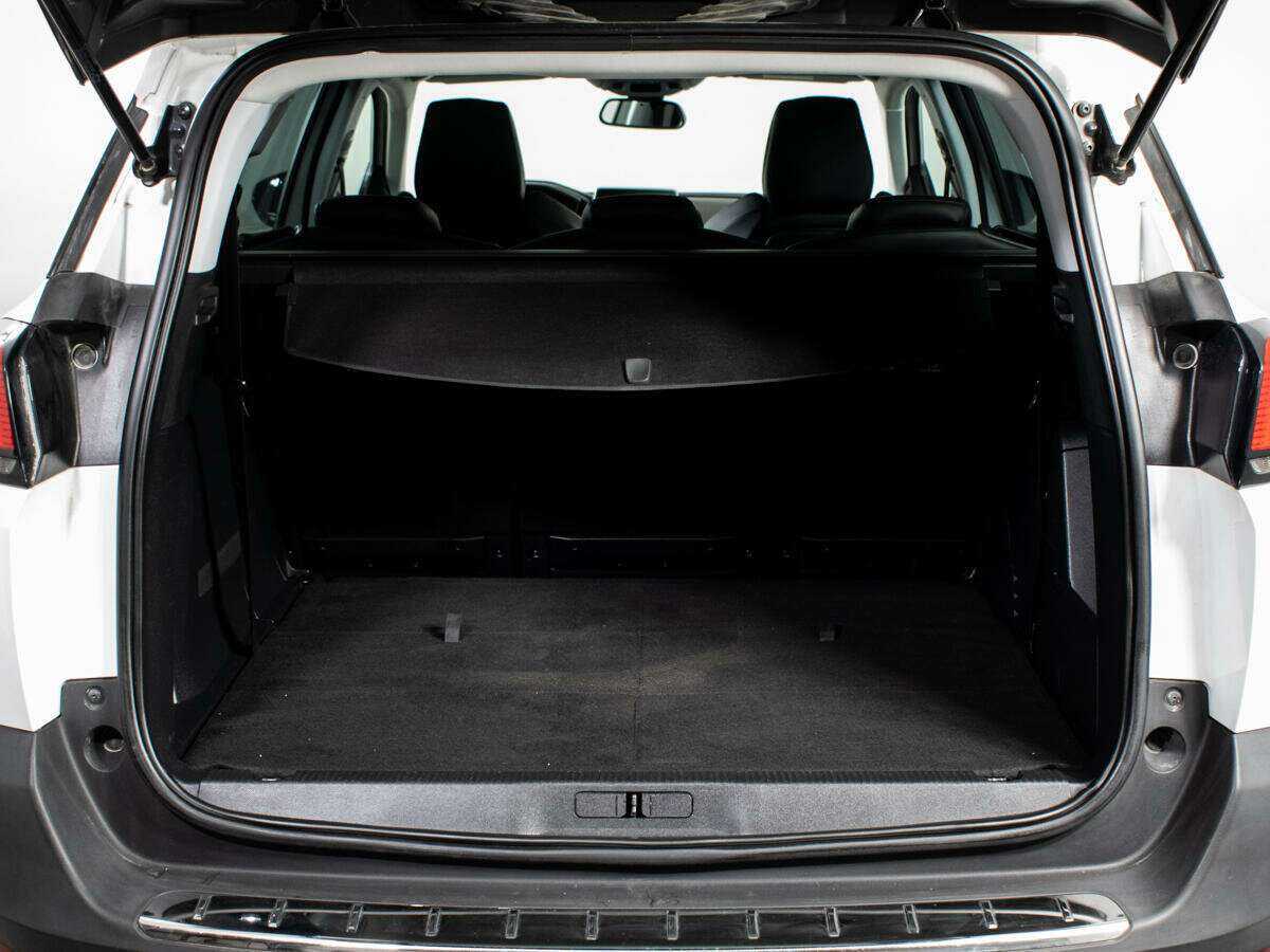 Продажа Б/У Пежо 5008. Фото: #11