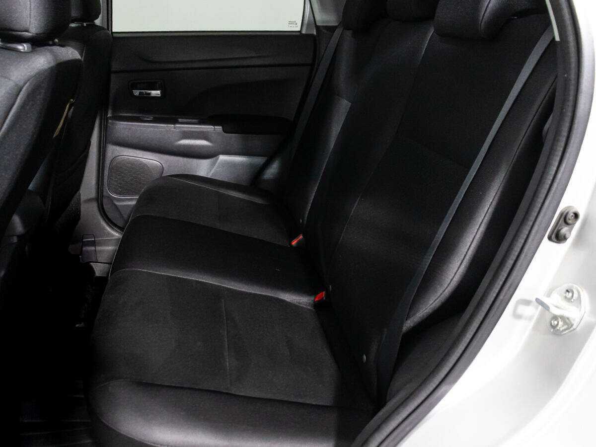 Продажа Б/У Митсубиши АС-Икс. Фото: #9