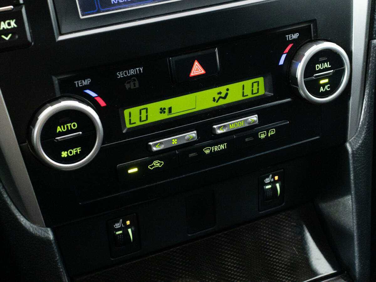 Продажа Б/У Тойота Камри. Фото: #14