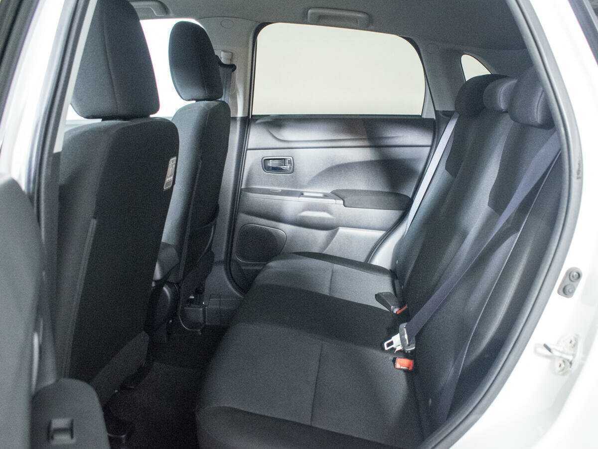 Продажа Б/У Митсубиши АС-Икс. Фото: #8