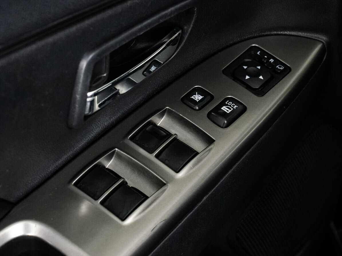 Продажа Б/У Митсубиши АС-Икс. Фото: #15