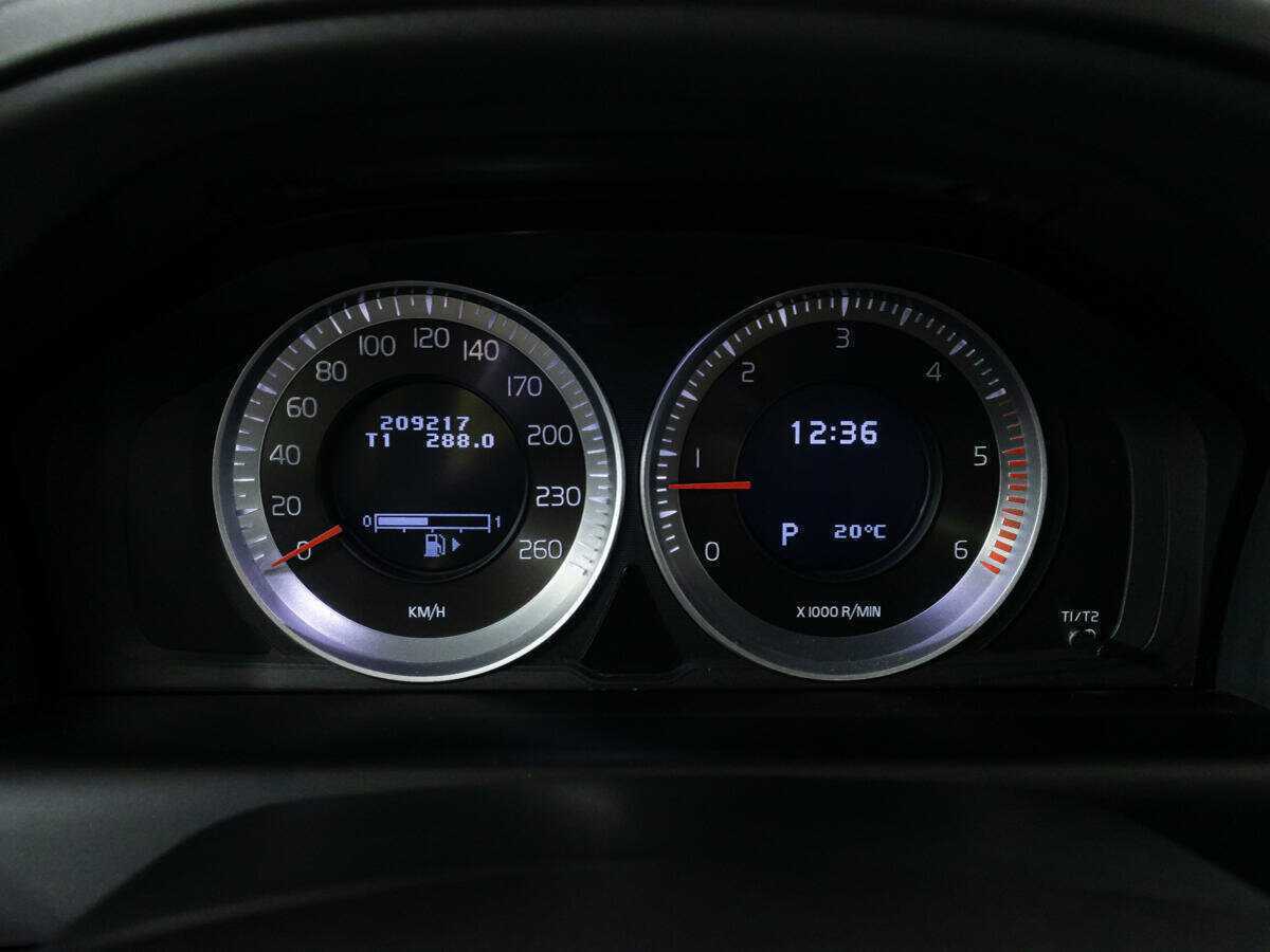 Продажа Б/У Вольво ИксЦ60. Фото: #11