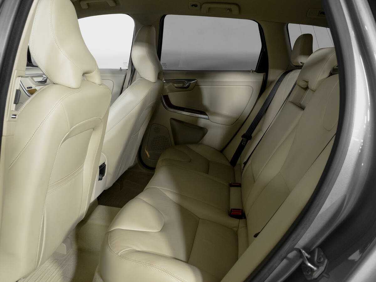 Продажа Б/У Вольво ИксЦ60. Фото: #9