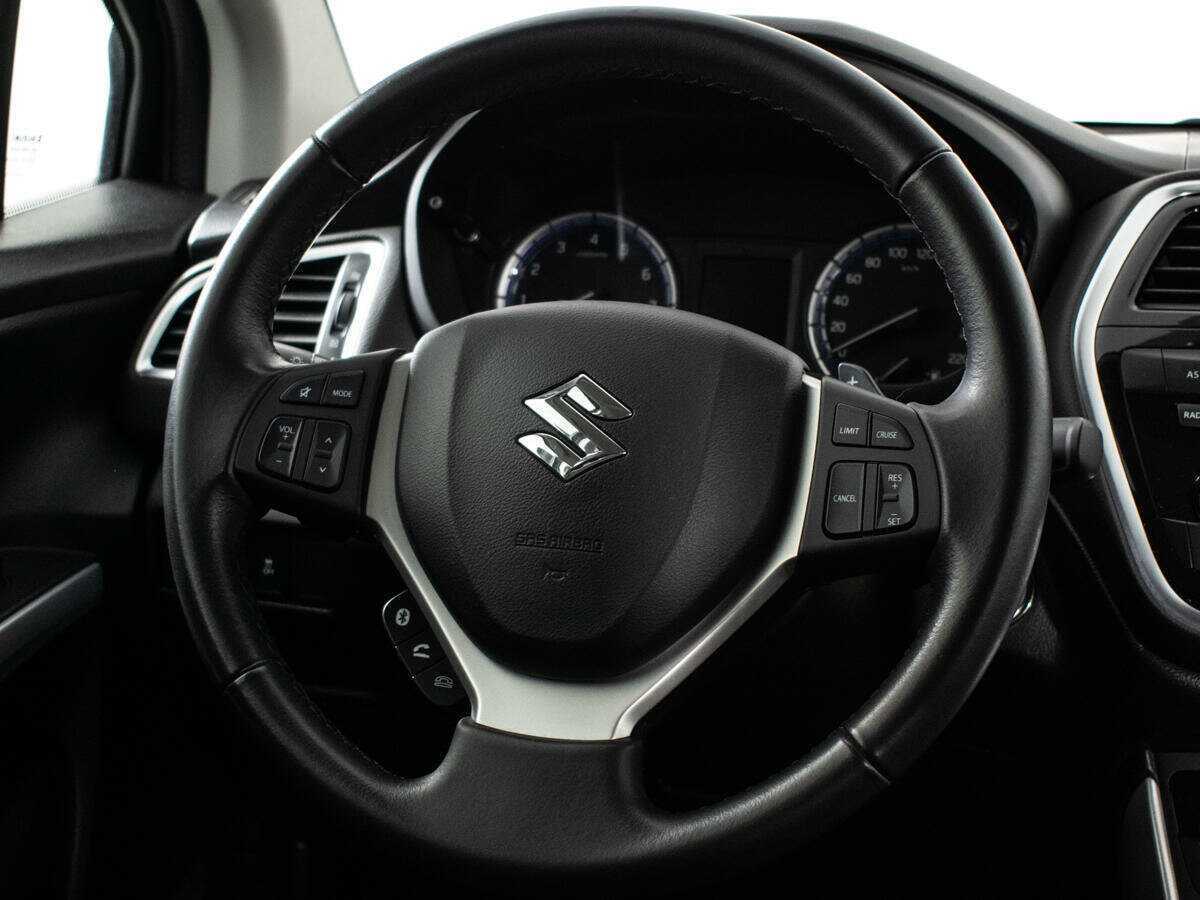 Продажа Б/У Сузуки С-Икс4. Фото: #13