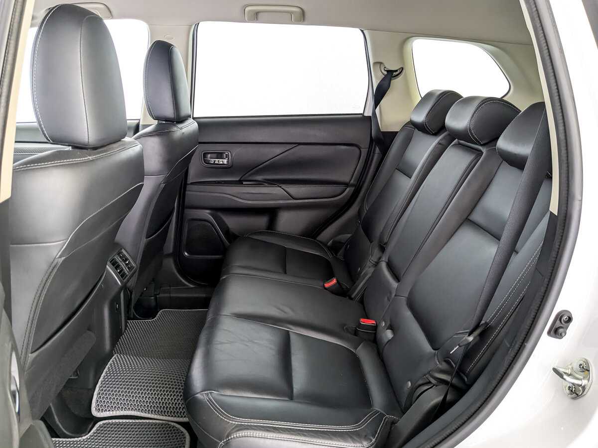 Продажа Б/У Митсубиши Оутлэндер. Фото: #9