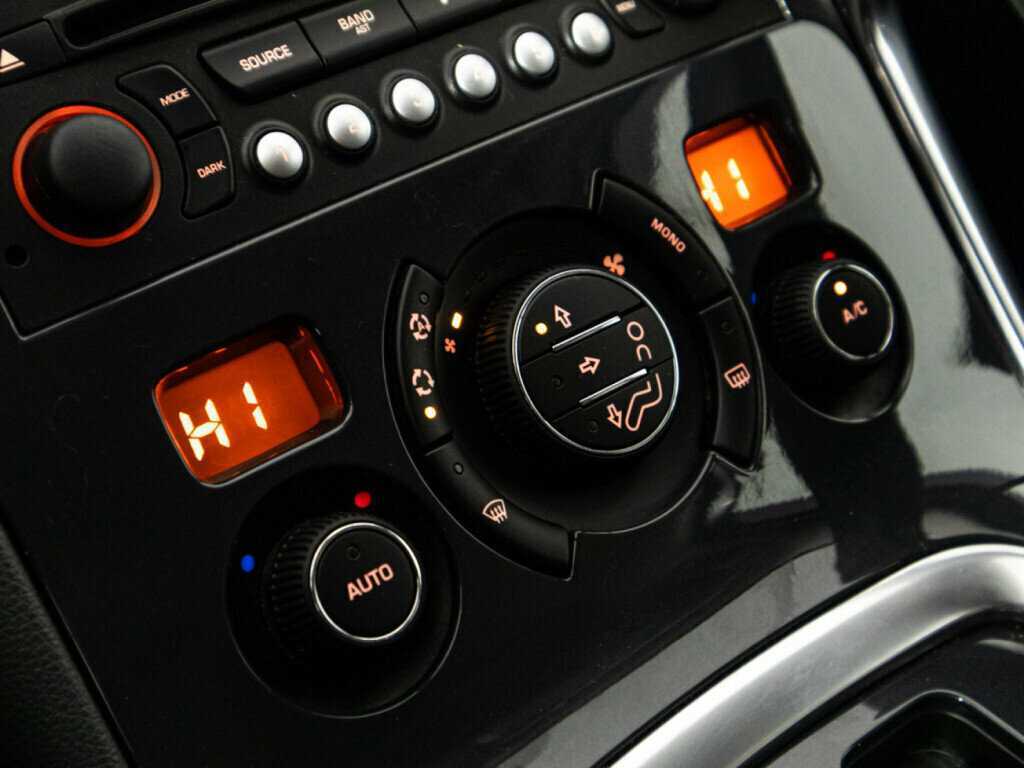 Продажа Б/У Пежо 3008. Фото: #14