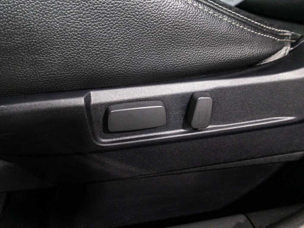 Продажа Б/У Митсубиши АС-Икс. Фото: #16