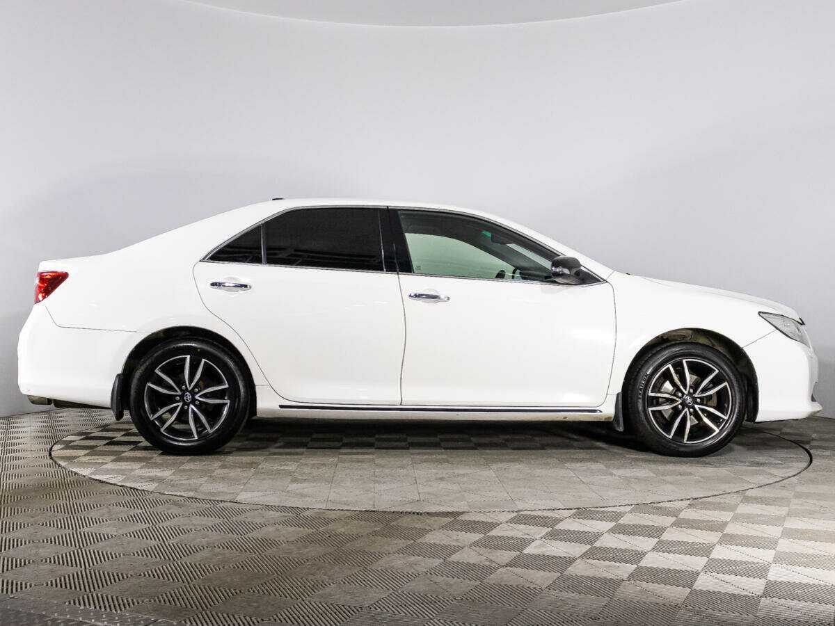 Продажа Б/У Тойота Камри. Фото: #3