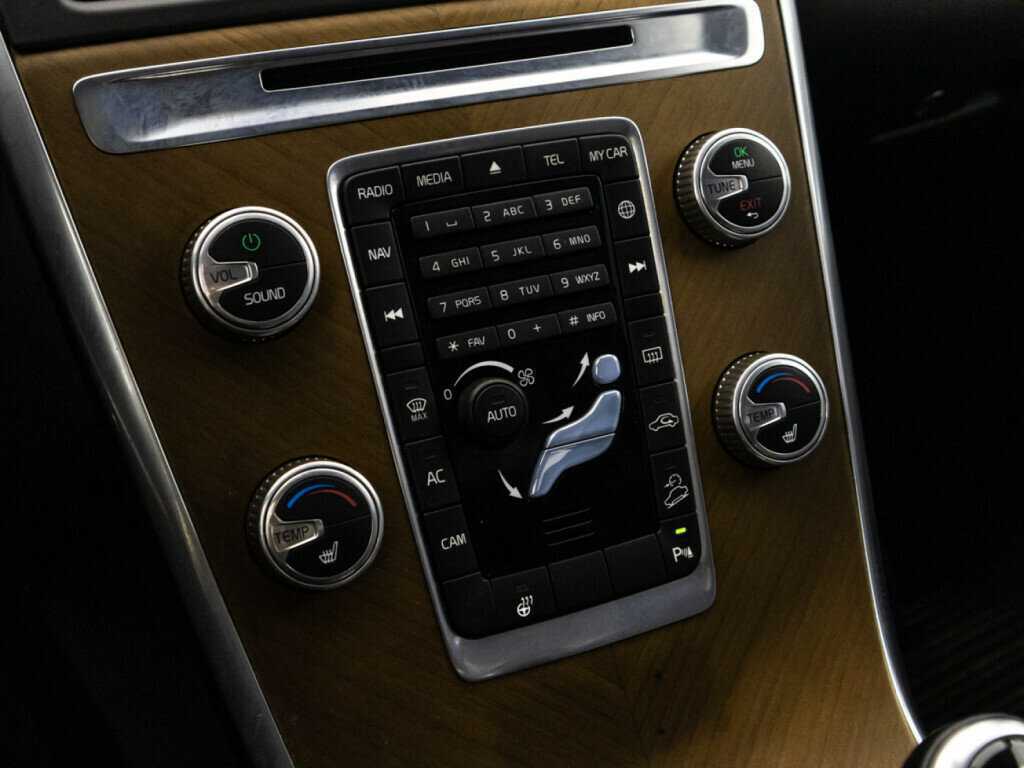 Продажа Б/У Вольво ИксЦ60. Фото: #15