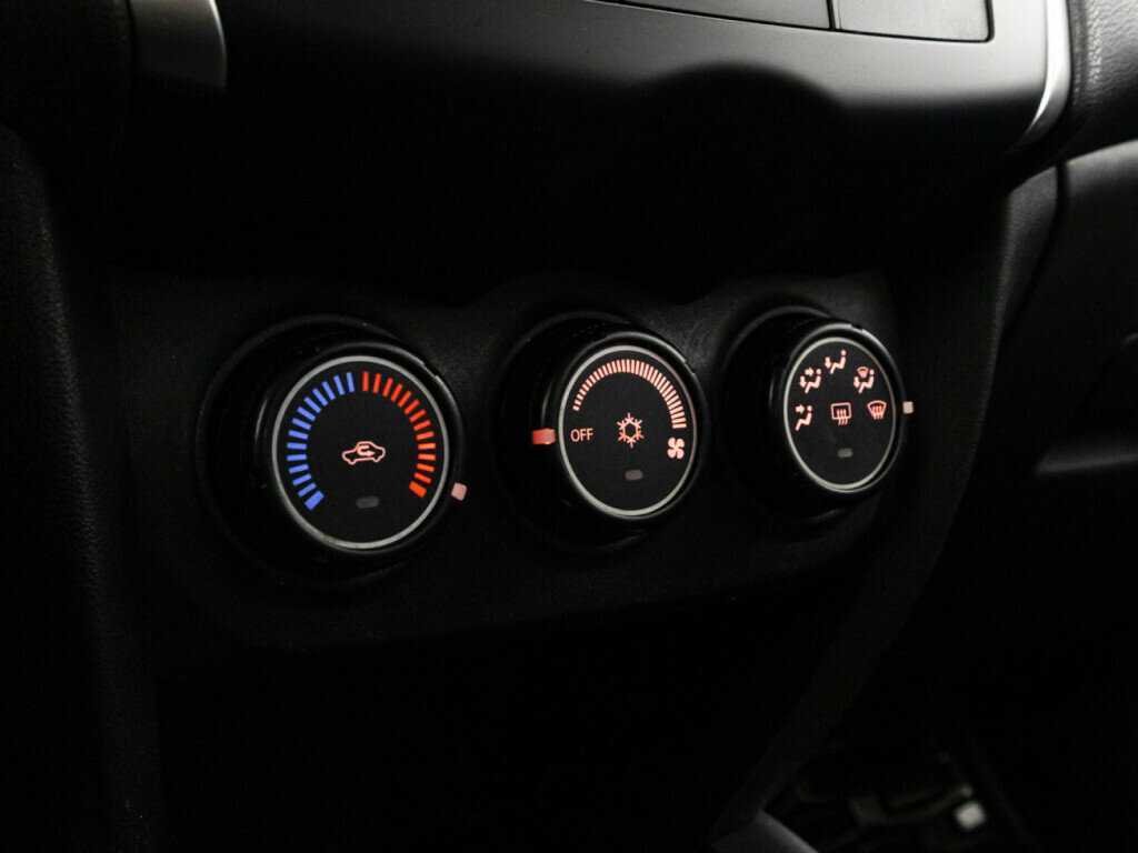 Продажа Б/У Митсубиши АС-Икс. Фото: #14