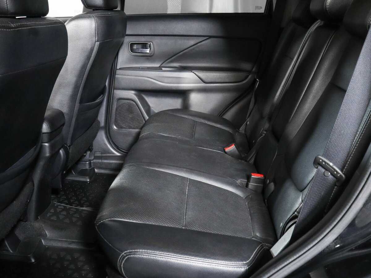 Продажа Б/У Митсубиши Оутлэндер. Фото: #3