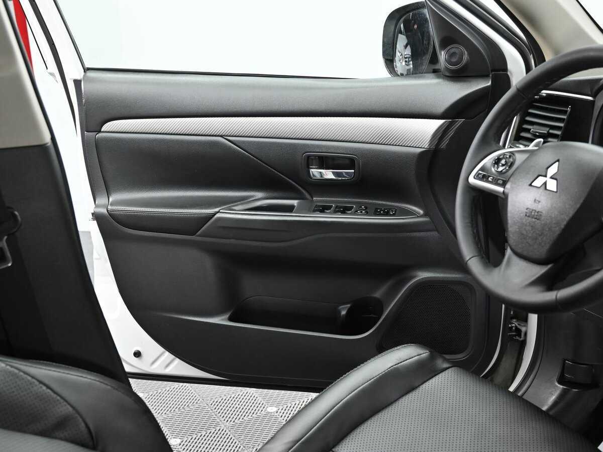 Продажа Б/У Митсубиши Оутлэндер. Фото: #5