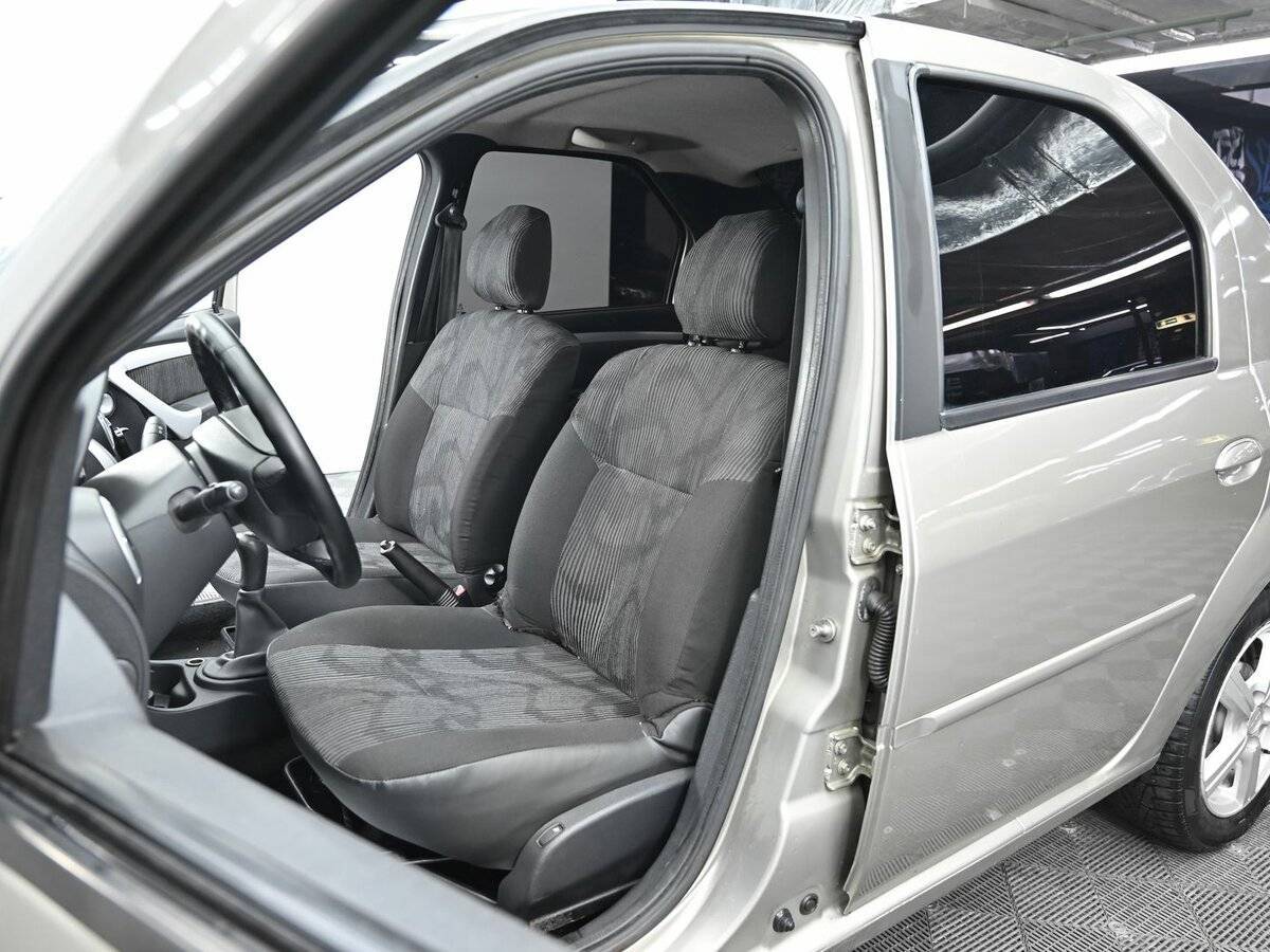 Продажа Б/У Рено Логан. Фото: #5