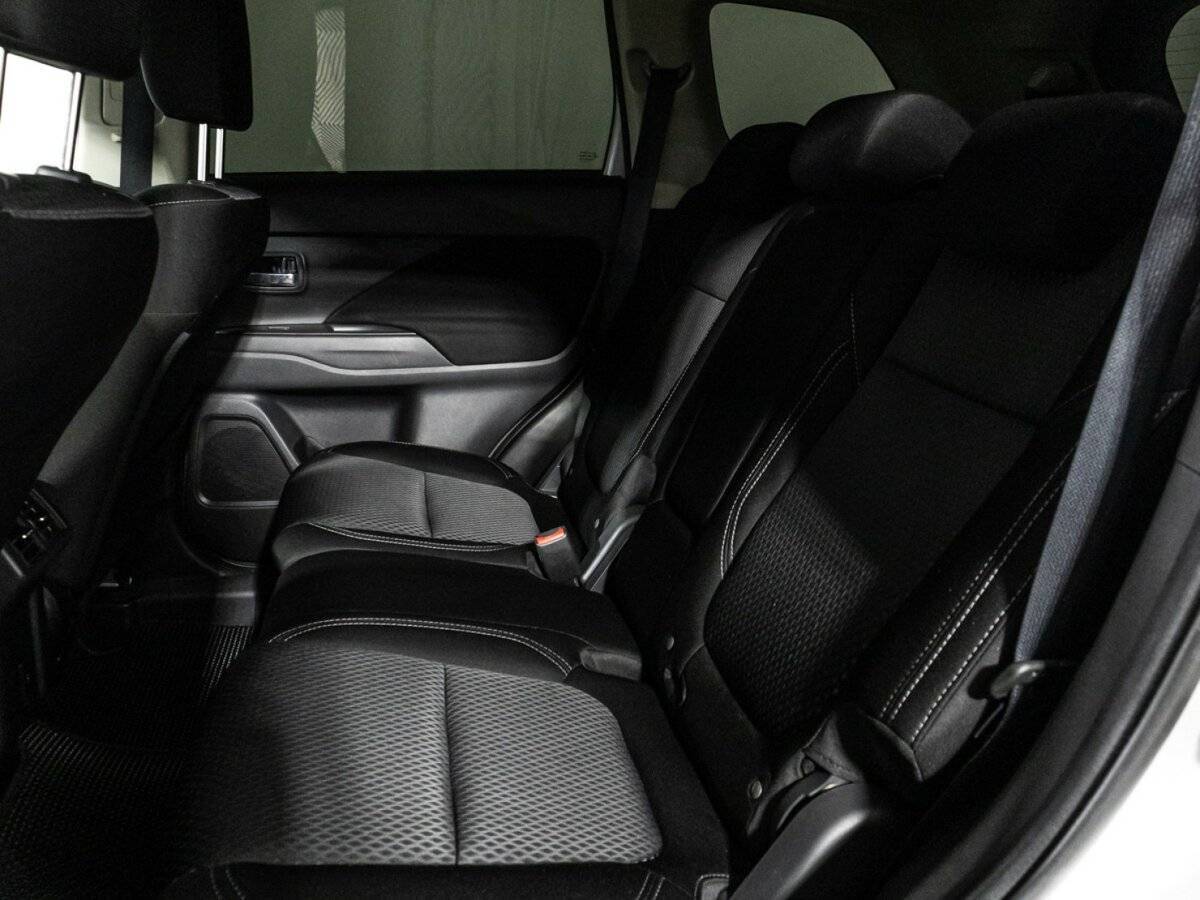 Продажа Б/У Митсубиши Оутлэндер. Фото: #7