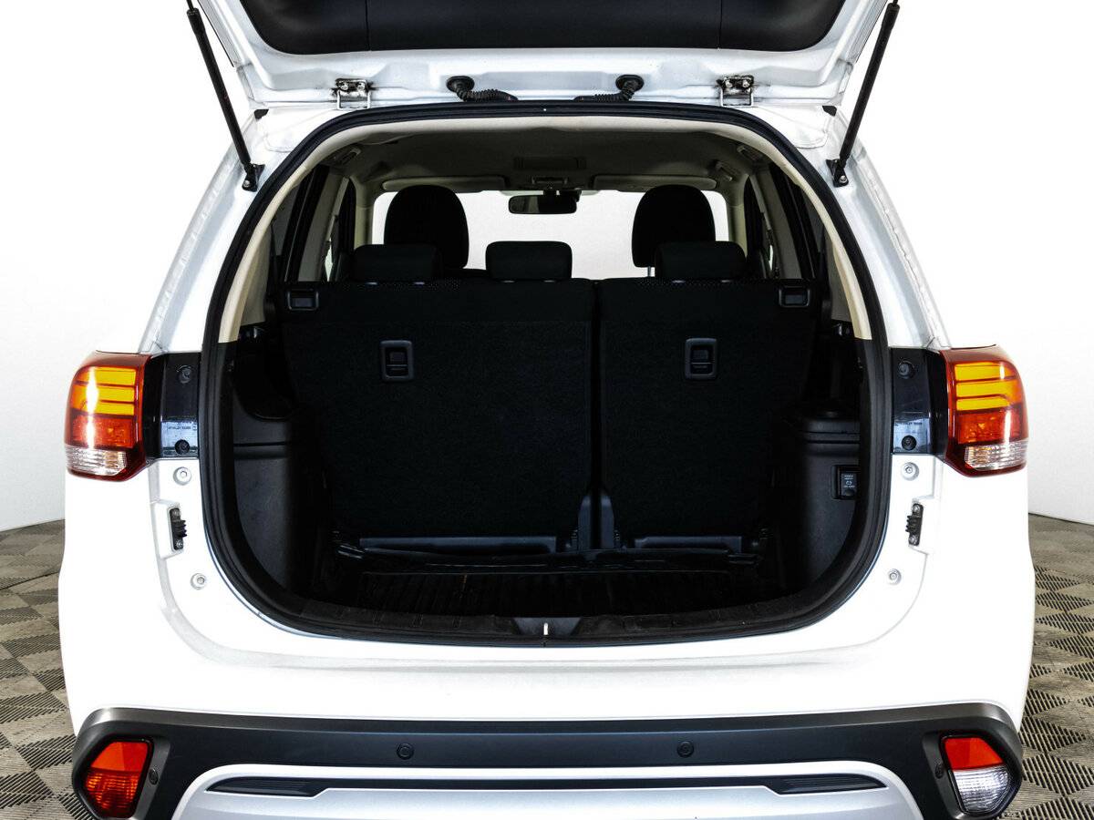 Продажа Б/У Митсубиши Оутлэндер. Фото: #16