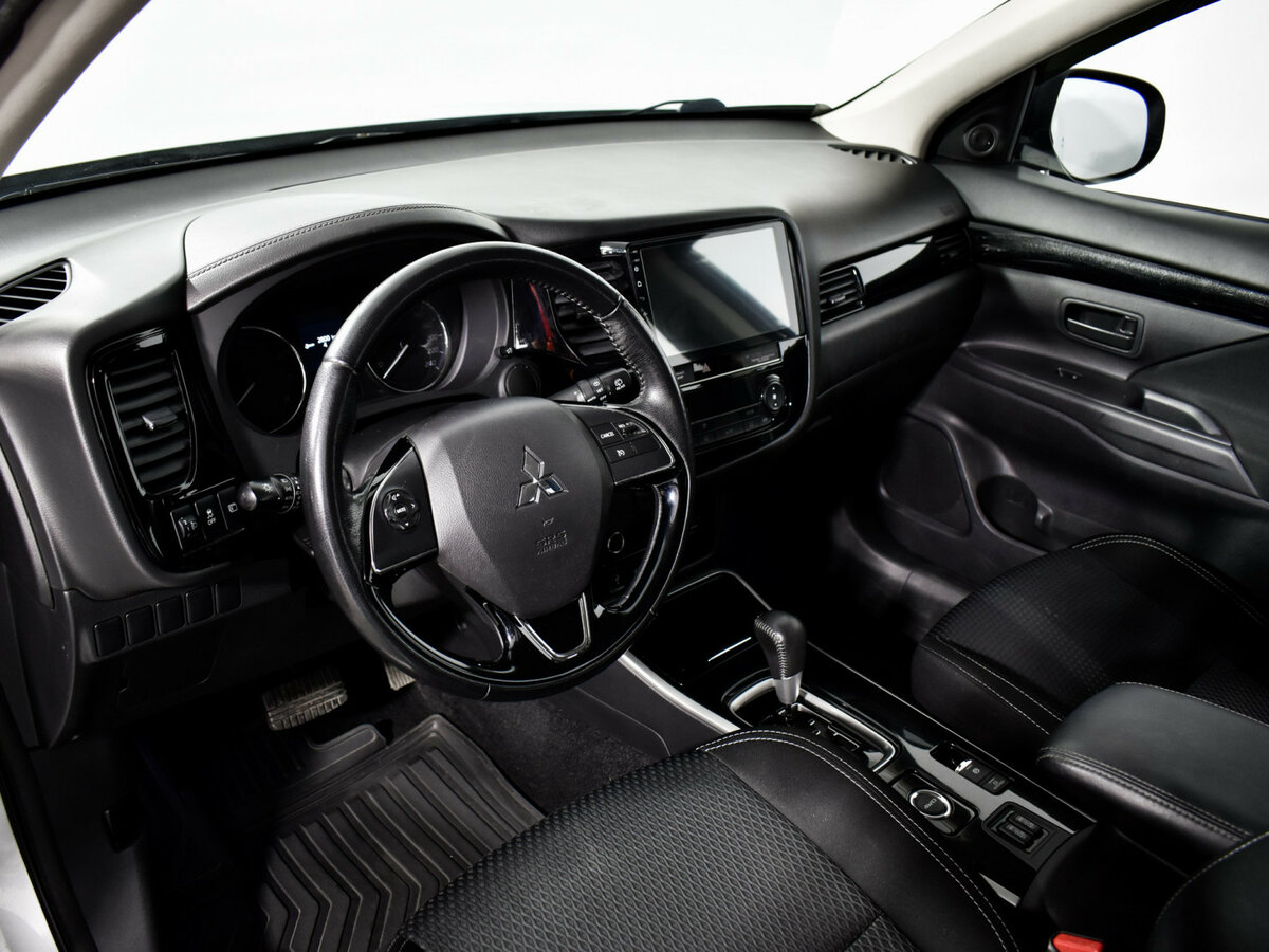 Продажа Б/У Митсубиши Оутлэндер. Фото: #6